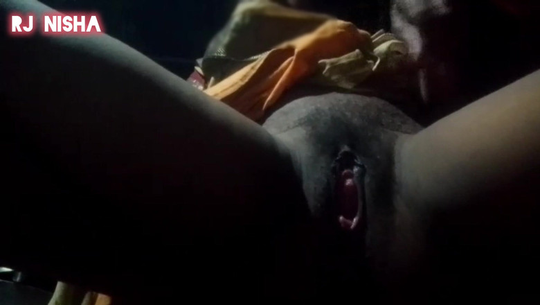 RJ NISHA: Desi BhabhiMMM Nisha onanerar indisk bhabhi