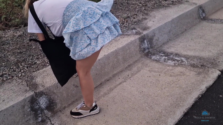 Pabloeldirector: Pasangan tinder dientot habis-habisan sama 10 miniatur di depan umum!!