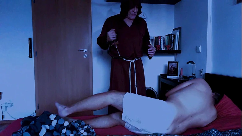 Master Drex: Ibu (02) memerah malam