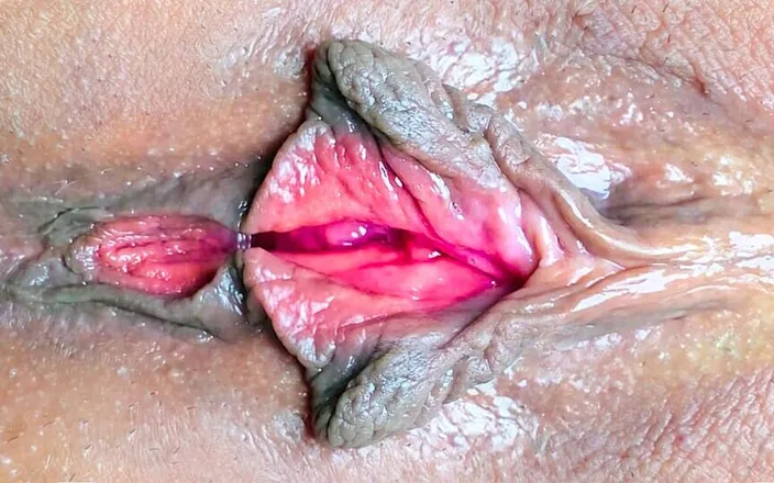 Faustina Pierre: My Close up Pussy Orgasm While Showing My Big Labia...