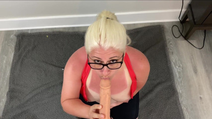 Curvy4urpleasure: Blonde gym milf milks your cock when you bring her...