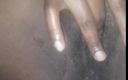 Shiswa bumbu: Mzansi con dedos en el coño apretado