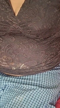 La donna delle pulizie arrapata lady da letto è così sexy