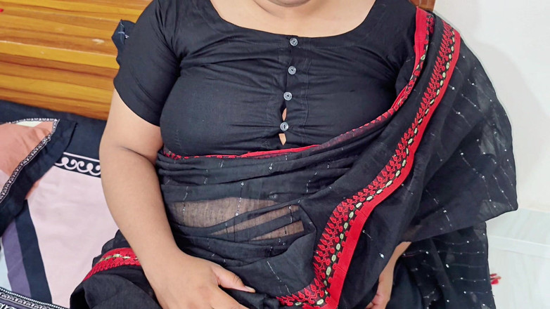 Akhi moni: シャリ・ドゥラバイのロマンチックセックスビデオをお見逃しなく