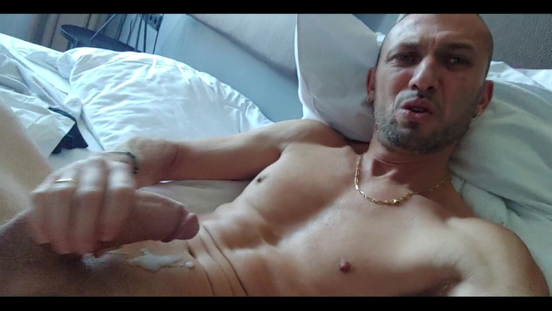 Boy jerking off: Un ragazzo si masturba