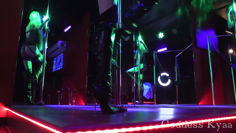 Kyaa Chimera: Chó cái khởi động xé toạc