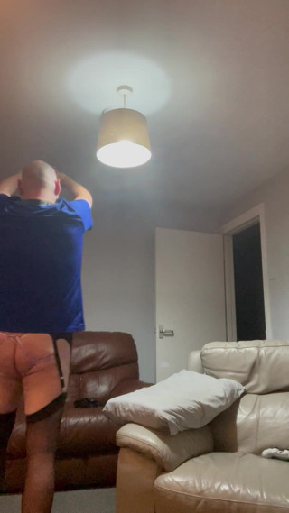 Ancient456: Ma chemise bleue avec un bas