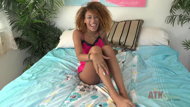 ATK Fans (Exotics): In This Interview Learn How Babe Kendall Woods Uses Her...