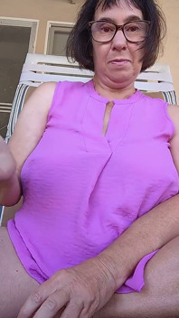 Un Beau-fils Baise Sa Belle-mère Dans Notre Patio Privé Pendant Que Son Beau-père N’est Pas Là