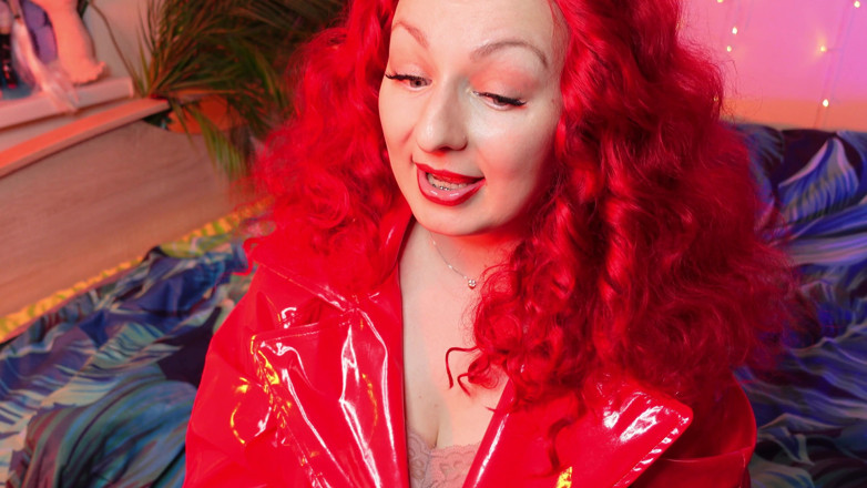 Arya Grander: ASMR 食物恋物癖视频