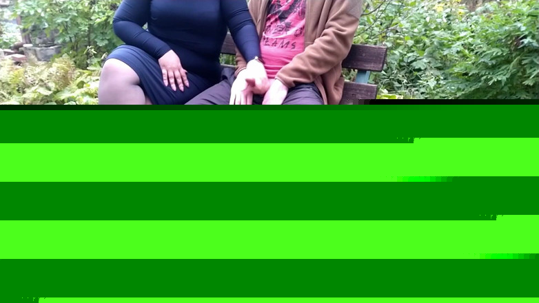 OurFetishLife: Mama mea vitregă cu forme m-a ajutat să ejaculez