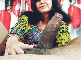 Bolly Karma: सुंदर बिम्बो भावपूर्ण मुख-मैथुन अश्लील क्लिप