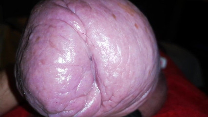 Monster_Meat_: Yakın çekim döl damlıyor