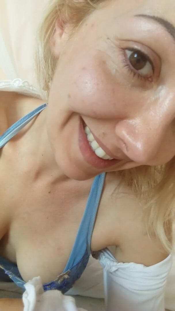 savannahamatoriale: Máy bay bà già Ruttona-burping