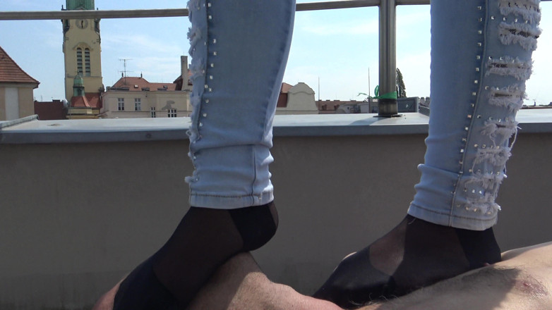 Foot Girls: Dominant trample feet smelling!