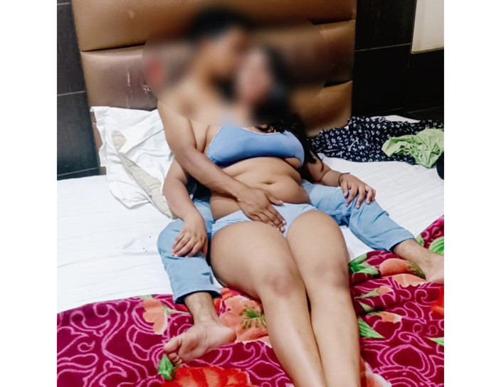 sweet girl: Erkek arkadaşınla edepsizce konuşmanın ve amını elleriyle ovma zevki