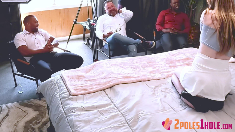 CreamPiled: Alaina sama 2 raksasa pria kulit hitam sebelum dientot habis-habisan