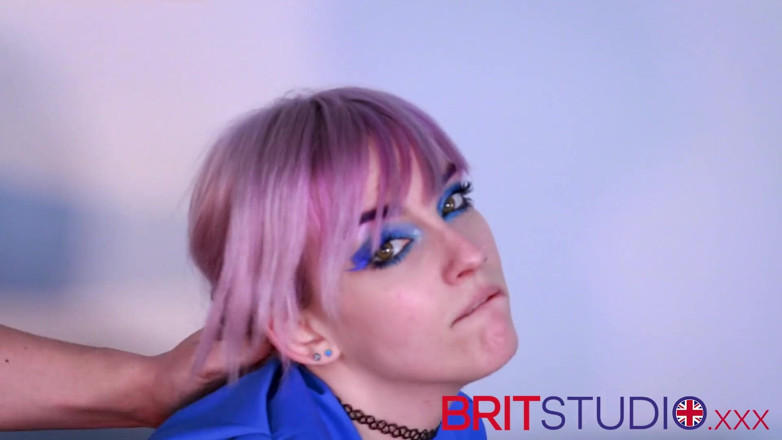 Brit Studio: Медсестра Kitty жестко трахается и принимает камшот на лицо