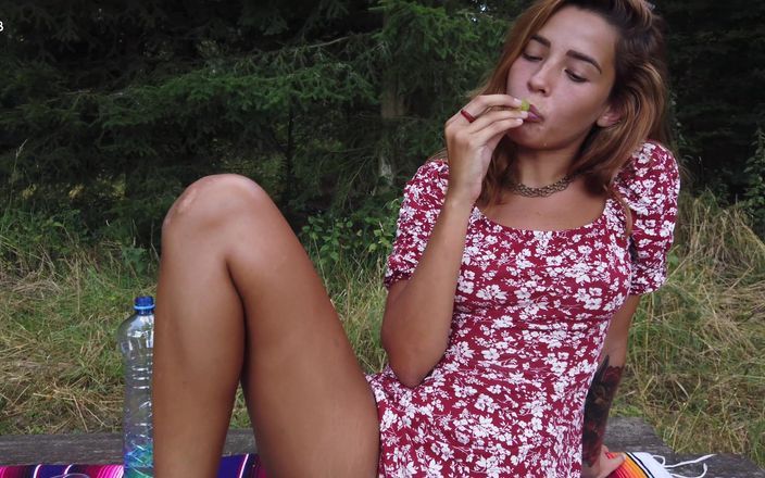 Watch4beauty: Kisah hutan sama agatha vega