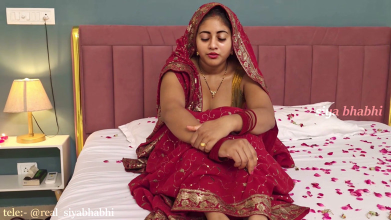 Vicky Siya: Indian Bhabhi First Night Sex Hindi Siya Bhabhi