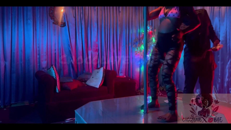 Naturelle Chocolat: Je lui ai donné une danse privée