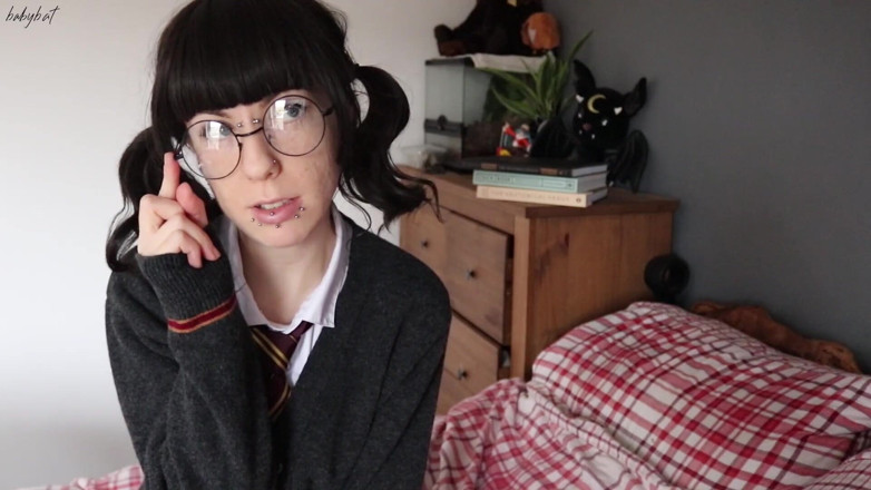 Fetpup: Bareback fucking a gryffindor girl
