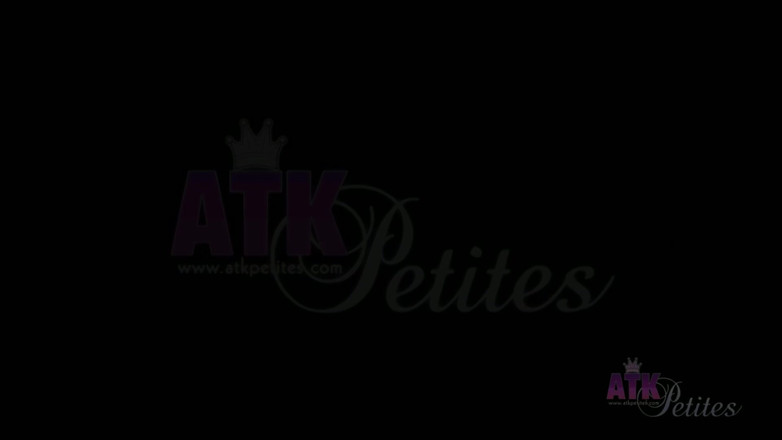 ATK Fans (Petites): Đồ chơi.