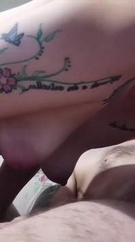 Sexy manžel zbožňuje a jí ptáka oddaností