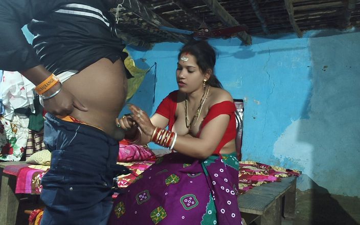 Sona bhabhi: सेक्सी बंगाली गृहिणी पत्नी घर में जोरदार चुदाई कर रही है, लाल ब्लाउज स्तन चूसने को हटाता है