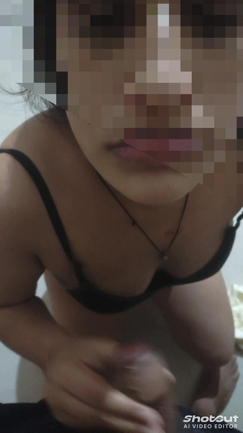 Dr_doom21: Рот і облизування його повністю червоного кольору