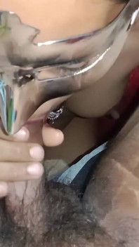 La Famosa Mamada De Primer Plano De La Esposa India, Él Eyacula En Su Boca, Una Chica India Amateur.