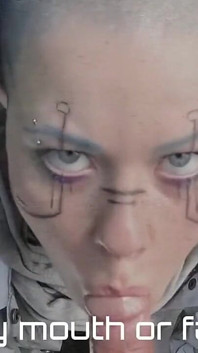 Cyberpunk Vilu Vidish kouří
