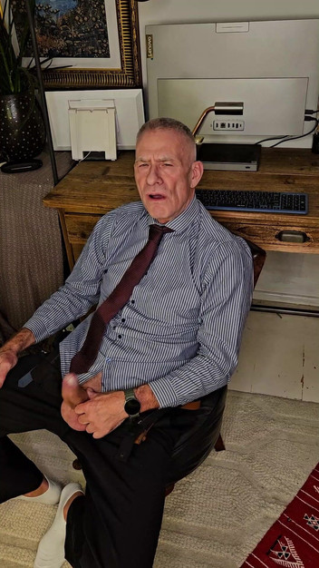 coachjclondon: Trenér Jc nadržený po práci