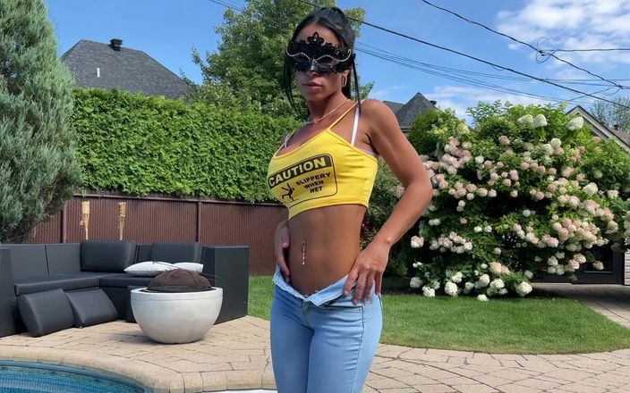 Miss Lexa: Nouvelle pipe / branlette espagnole, vidéo de déshabillage de mon jean...