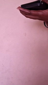 La Ragazza Chiama Il Suo Ragazzo Durante Il Sesso Con Il Proprietario Complesso