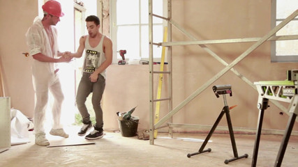 Macho Guys: Josh Milk กับ Guillaume Wayne คุกเข่าดูดควยให้หน่อย...ได้ไหม