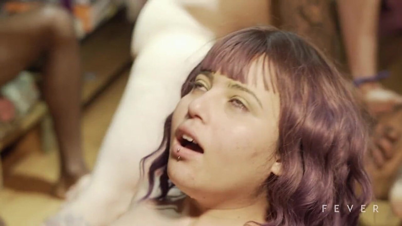 Fever Films: Pesta seks besar dengan 13 orang