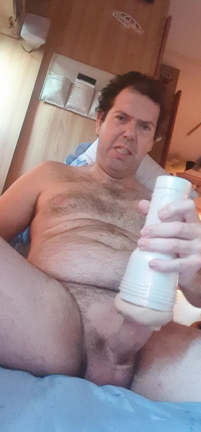 Mirko2589: Big Cock Masturbation