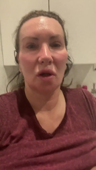 Lần đi tiểu đầu tiên của ngày 9 nhiều lần đi tiểu