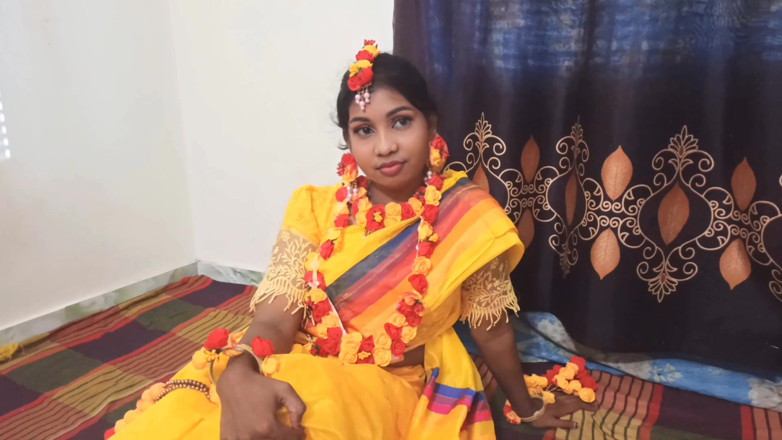 Bangla Academy: Sexy_toma भारतीय बांग्ला सुंदर देसी हॉट भाभी मुश्किल से अपनी चूत चोद रही है आनंद समय सेक्स वीडियो