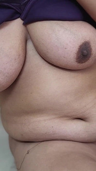 Spettacolo Di Tette Luccicanti Di Figa Luccicante