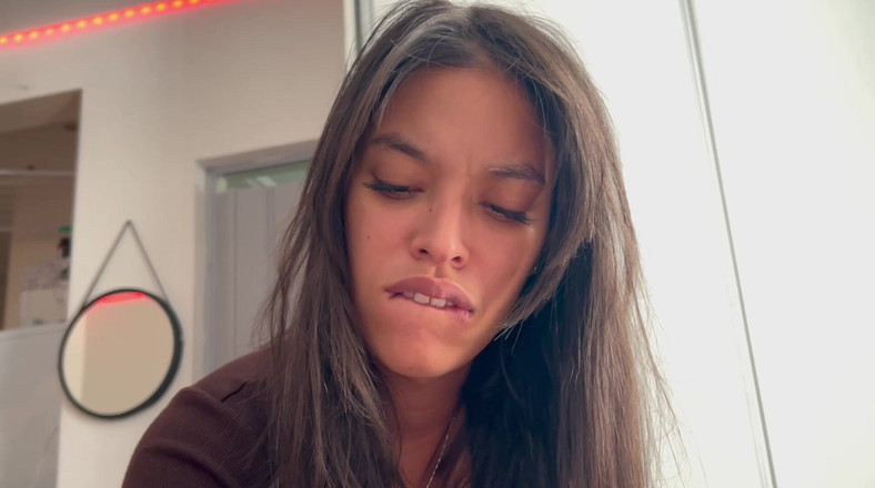 Bruna Paz: Bruna Paz Sucking Cock Slowly and Leaving It Very Wet