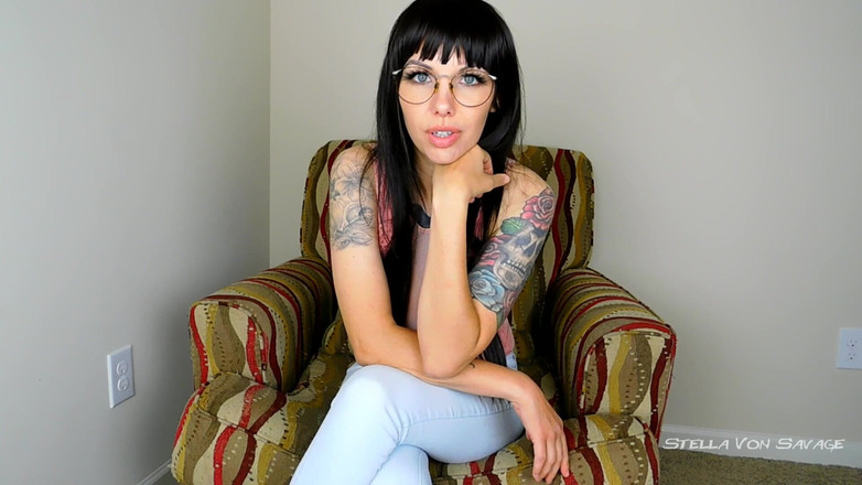 Stella Von Savage: Soused za hush peníze