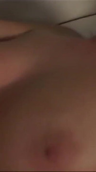 Loira rabuda adora uma foda dura do cara dela