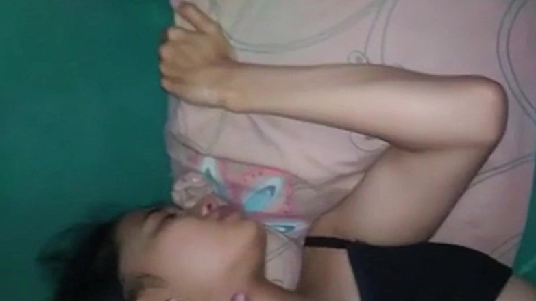 Noah: Musí být virální šukání úzké kundičky nové manželky, která je stále úzká