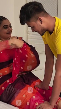 Desi Bhabhi Hardcore Sex with Desi Boy