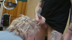 Zona901: 継母は私のコックを無視し、私は彼女の髪に精液