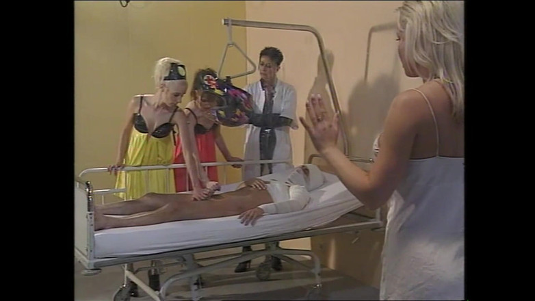 Vintage megastore: Orgia Anal No Hospital