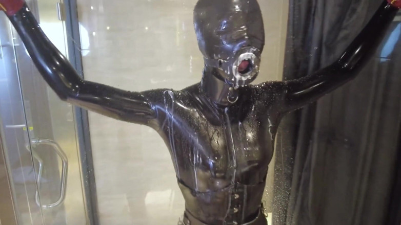 Aisan girl bondage: Mz20 - the Girl in Latex Clothing Locked in a Glass...
