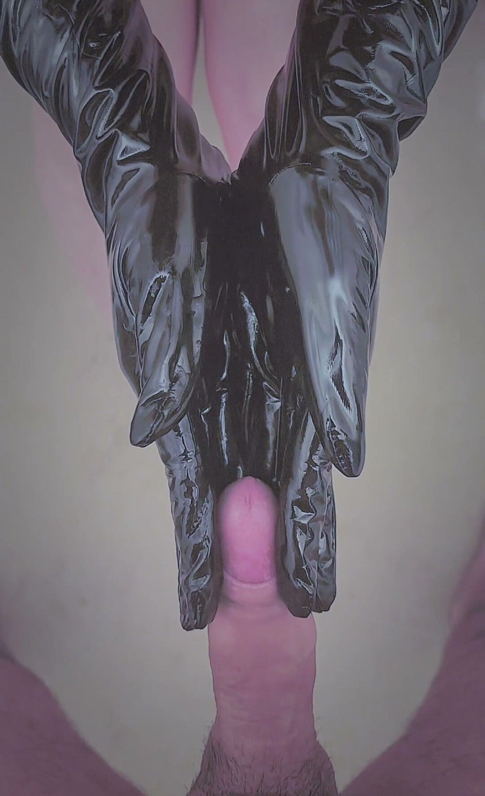 SecretCouple9999: Femdom Handjob and Sub Cleanup off Heels